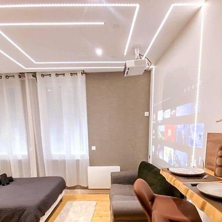 Le Pluvier D'Argent*Home Cinema Abbeville Exteriör bild